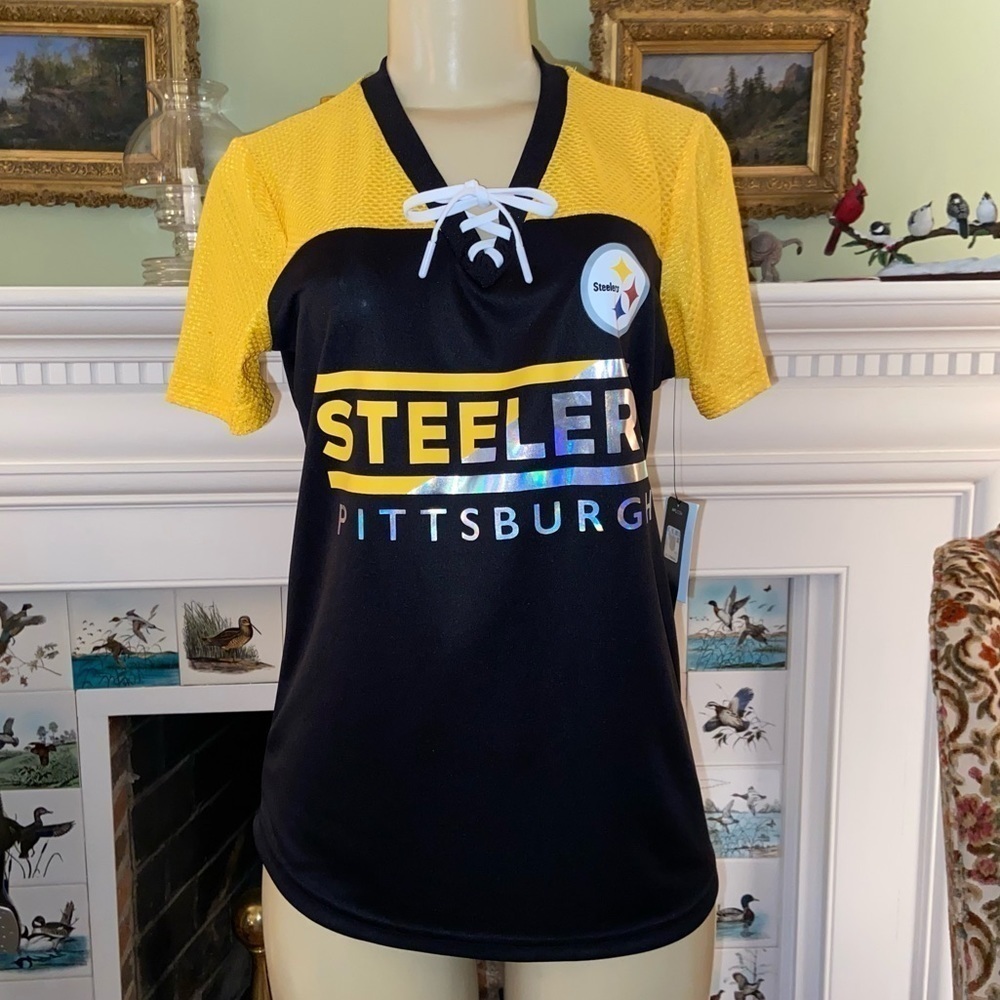 Nwt NFL lace-up jersey with holographic lettering and sexy fit.